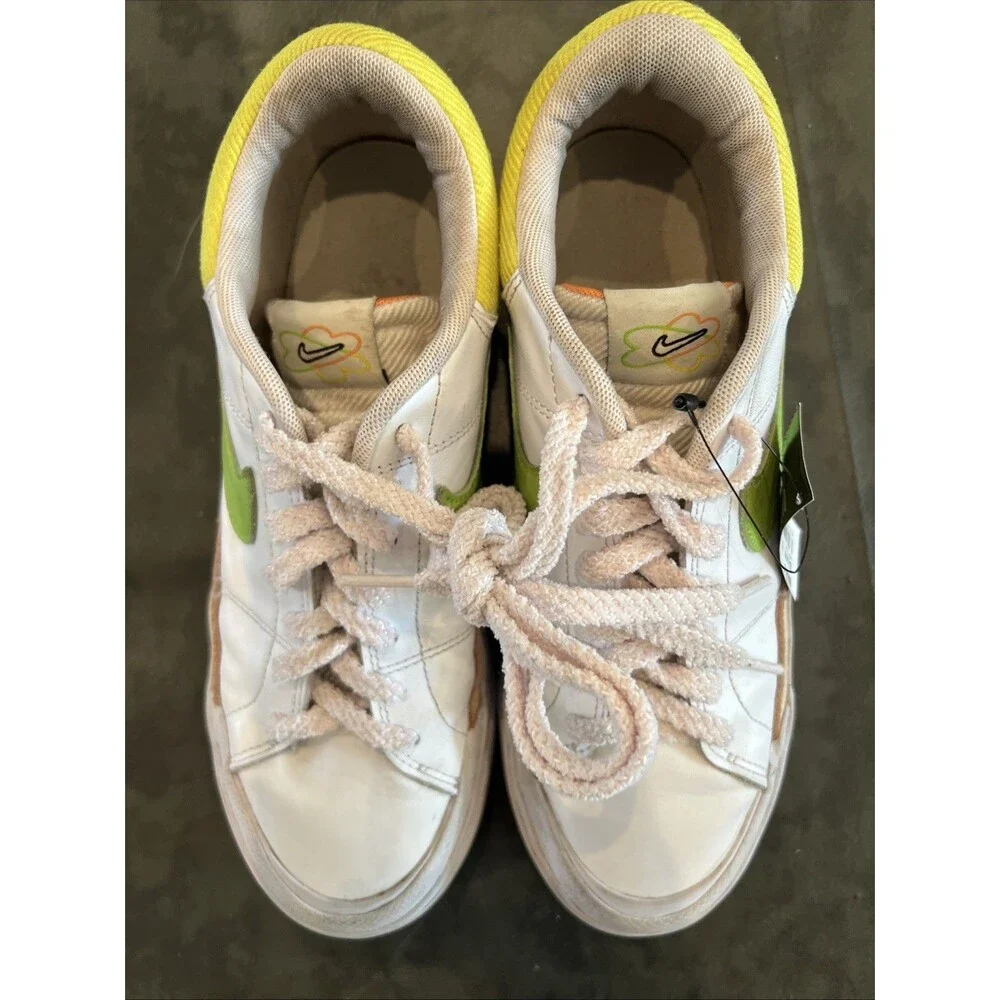 Nike Platform Athletic Sneakers Sz 8  Ladies